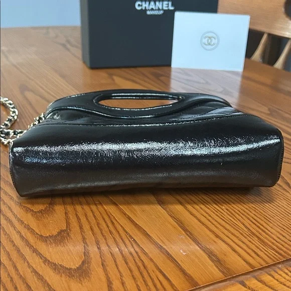 Chanel Black Quilted Crossbody bag with Polka Dot CC Twilly/Purse Tie (VIP/GWP) - Picture 6 of 15